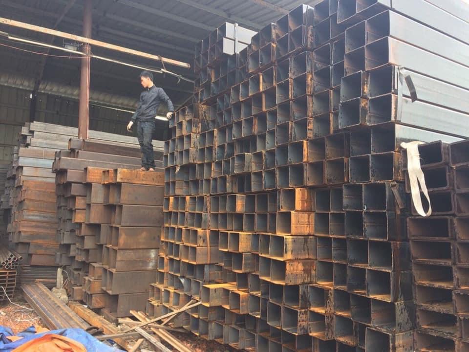 thép hộp vuông 200x12ly