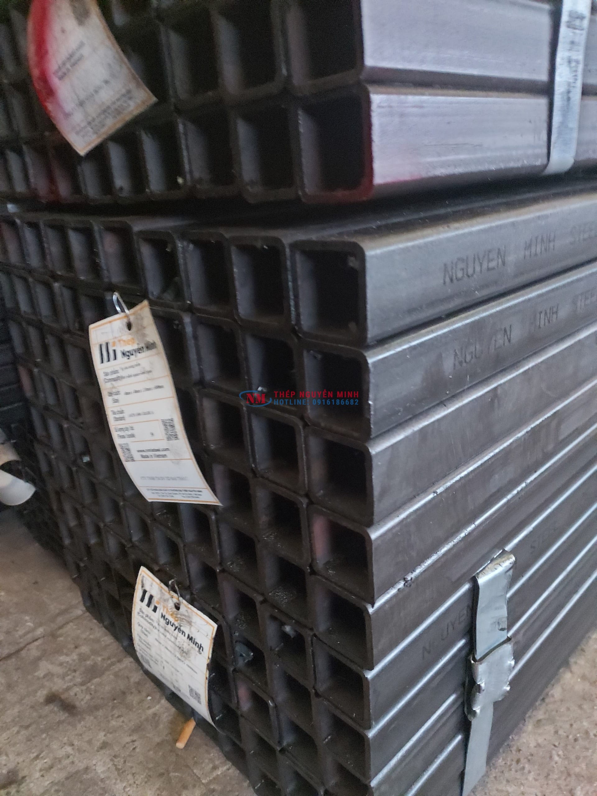 Thép Hộp, Hộp Vuông 50X50 Dày 1.5Mm/2Mm/2.3Mm/2.5Mm/3Mm/3.5Mm/4Mm/4.5Mm/5Mm/6Mm 3 THÉP HỘP VUÔNG 50X50 DÀY 1.5MM/2MM/2.3MM/2.5MM/3MM/3.5MM/4MM/4.5MM/5MM/6MM